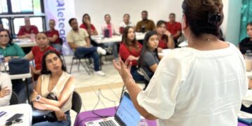 Fortalecen capacidades de personal educativo para atender a niñez con autismo