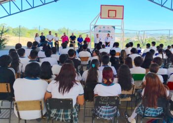 Promueven salud mental y bienestar estudiantil con Jornadas Sustentables en Santa Anita