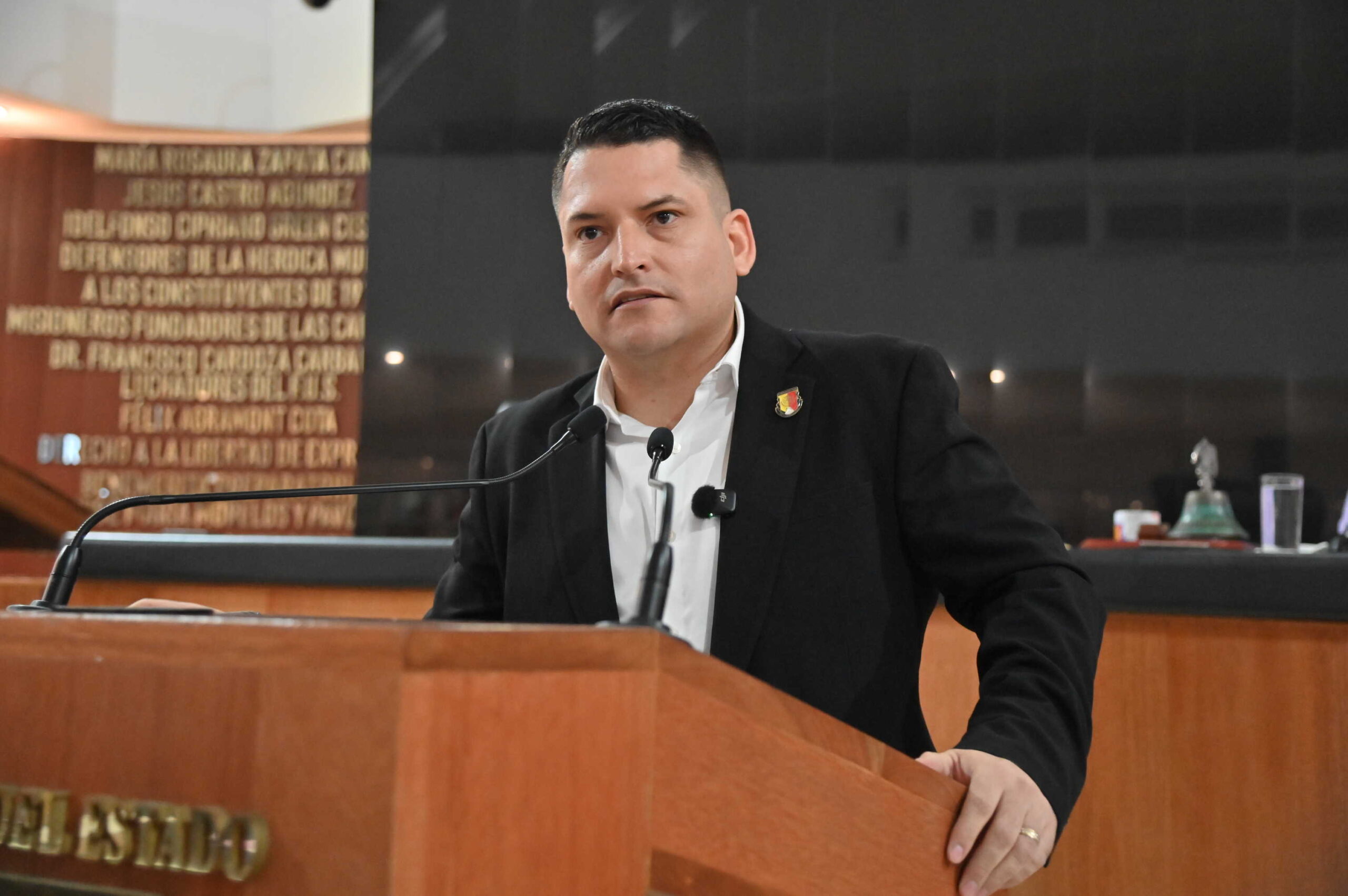 Reconoce el diputado Erick Agundez al personal de BCS que  integra las labores en materia de protección civil