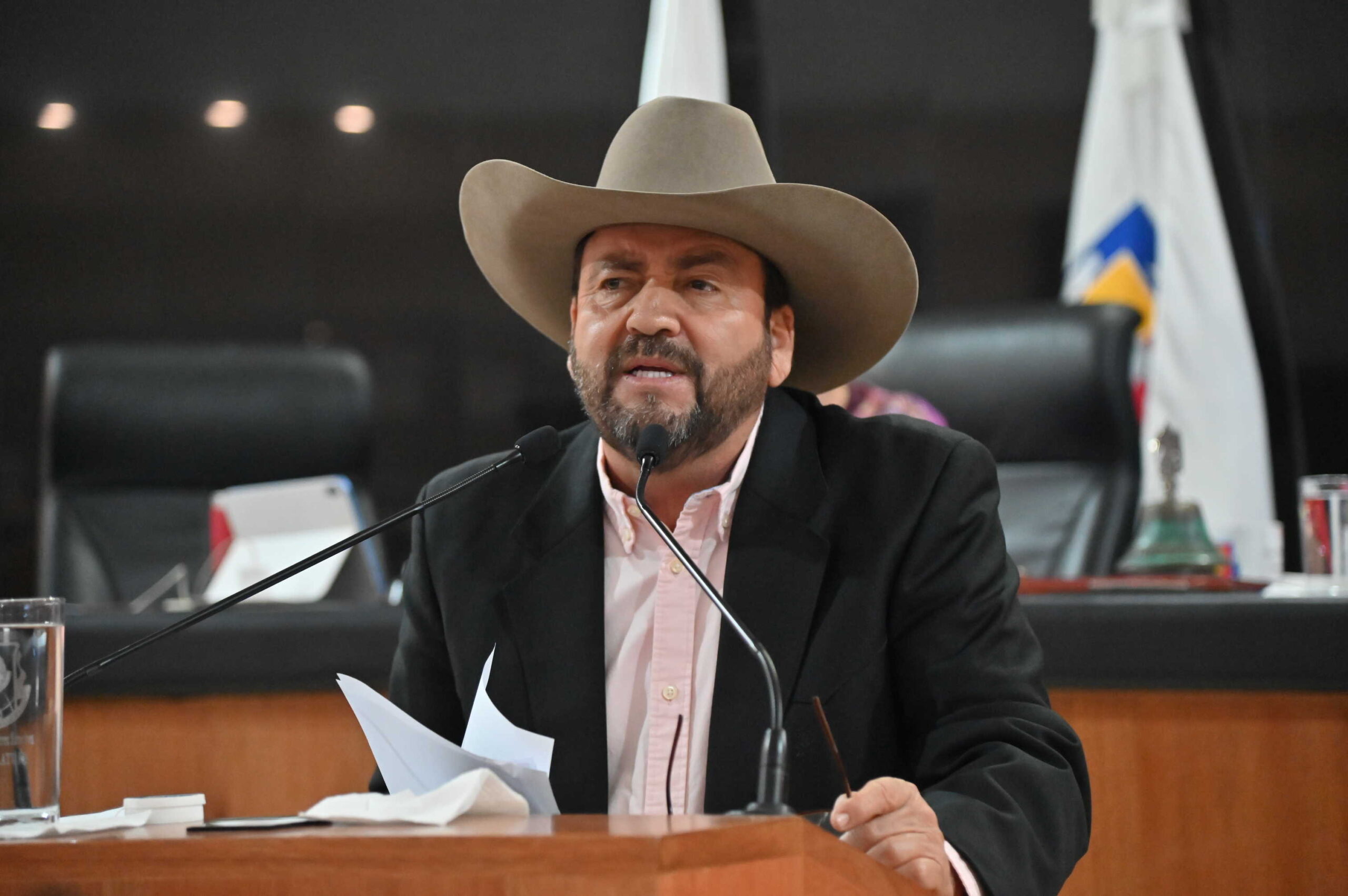 Rinde diputado Venustiano Pérez informe del primer año de trabajo 