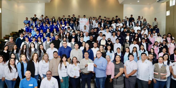 CECyTE BCS consolida convenios con cooperativas pesqueras en la zona norte del estado