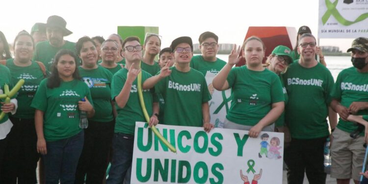 Participan más de 2 mil 500 personas en la V Gran Marcha por la Inclusión en BCS