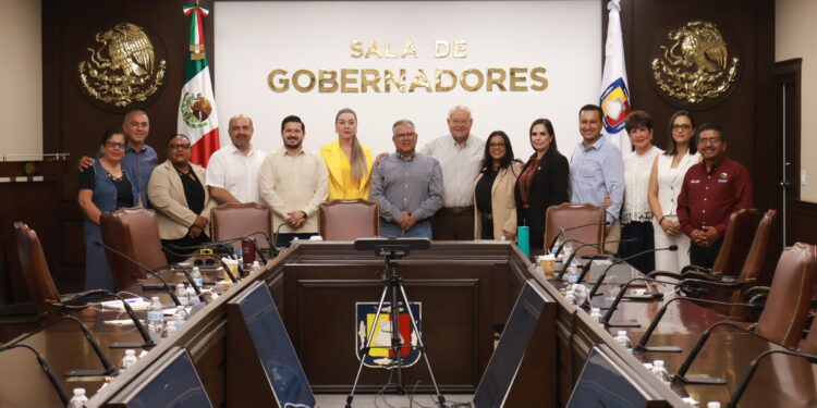 Se reúne Gobernador VMCC con diputados locales y el cabildo de Comondú