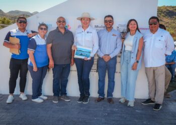 EDITH AGUILAR IMPULSA INFRAESTRUCTURA Y SERVICIOS EN HEROICA MULEGÉ