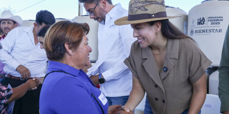 Anuncia Milena Quiroga acciones de agua potable y alumbrado para Los Dolores