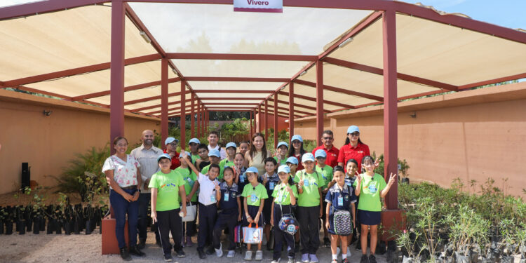 Inaugura Milena Quiroga el Vivero Municipal de La Paz