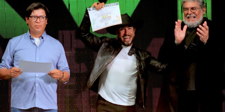 Triunfa talento de Los Cabos en el XVI Festival Sudcaliforniano de la Canción