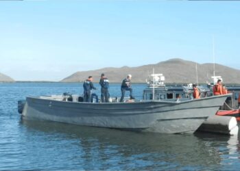 🚨 Semar rescata a 28 menores presuntamente secuestrados en altamar, frente a La Paz, BCS 🌊