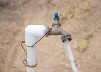 OOMSAPAS La Paz informa cumplimiento del 96% en el suministro de agua potable