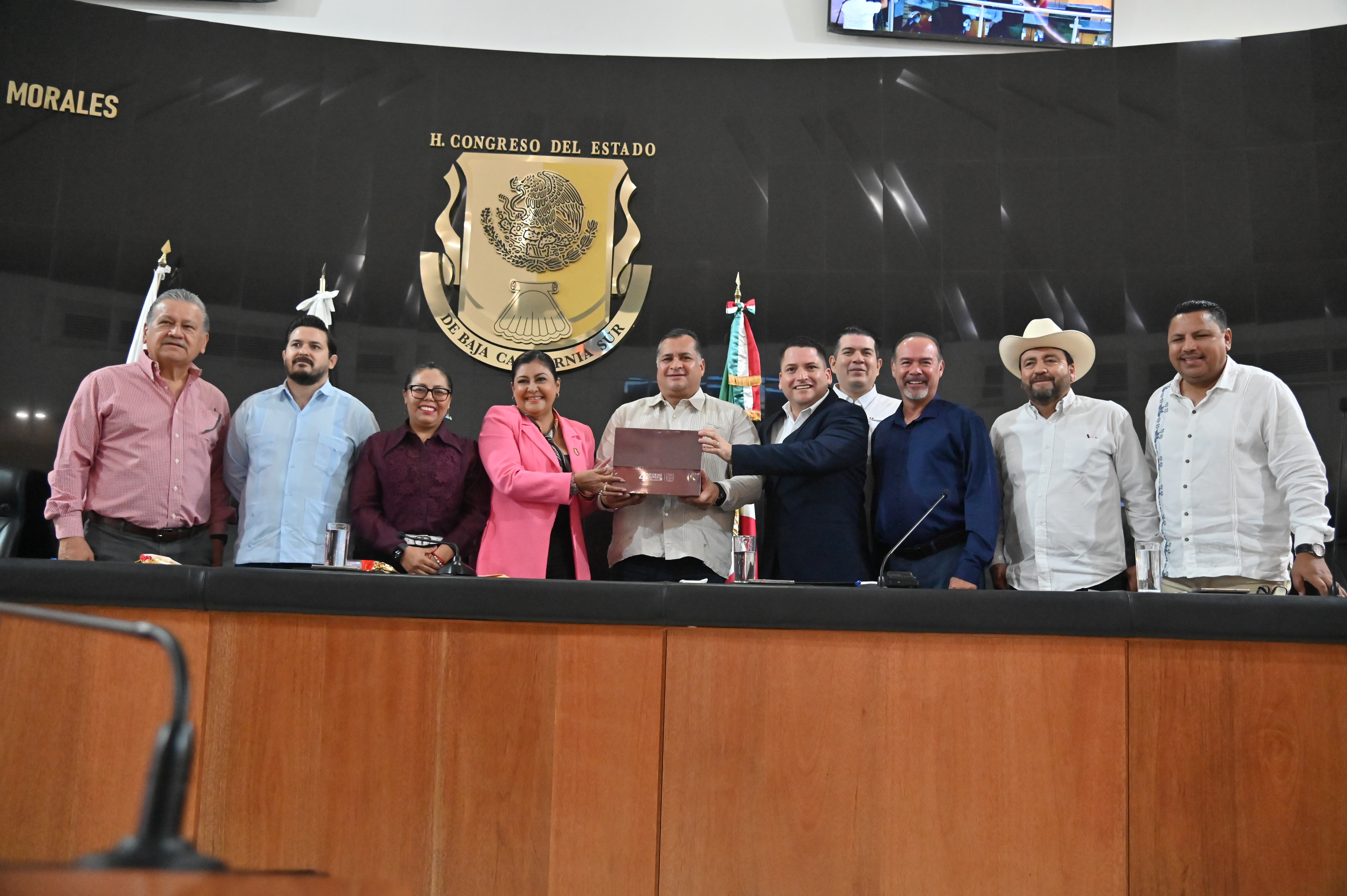 Cumple el Ejecutivo de BCS con la entrega del Cuarto Informe al Congreso