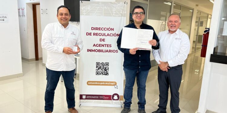 Reafirma SETUE la profesionalización del sector inmobiliario en BCS