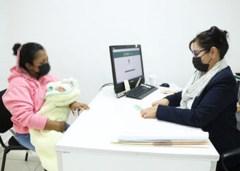 Aplican vacuna BCG contra la tuberculosis en unidades médicas estatales