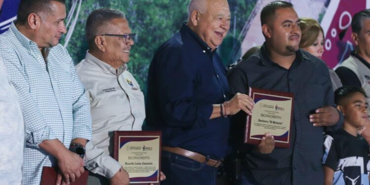 Entrega VCC la reconstrucción del muelle turístico de Puerto San Carlos, cumpliendo su compromiso con la comunidad