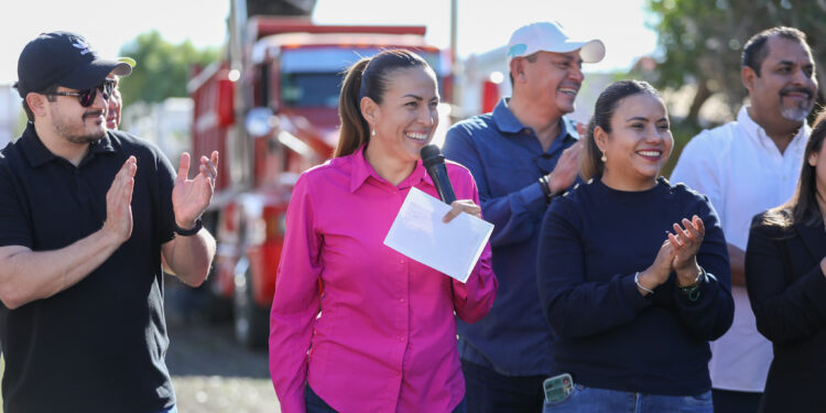 🚧✨ Milena Quiroga arranca reencarpetado del bulevar principal en Villas del Encanto; más de 3,500 vecinos serán beneficiados