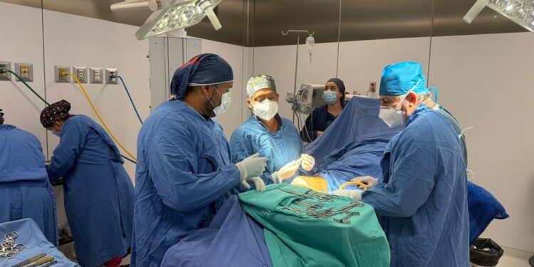 Fortalece Clínica Hospital “Cabo San Lucas” del ISSSTE capacidad quirúrgica 