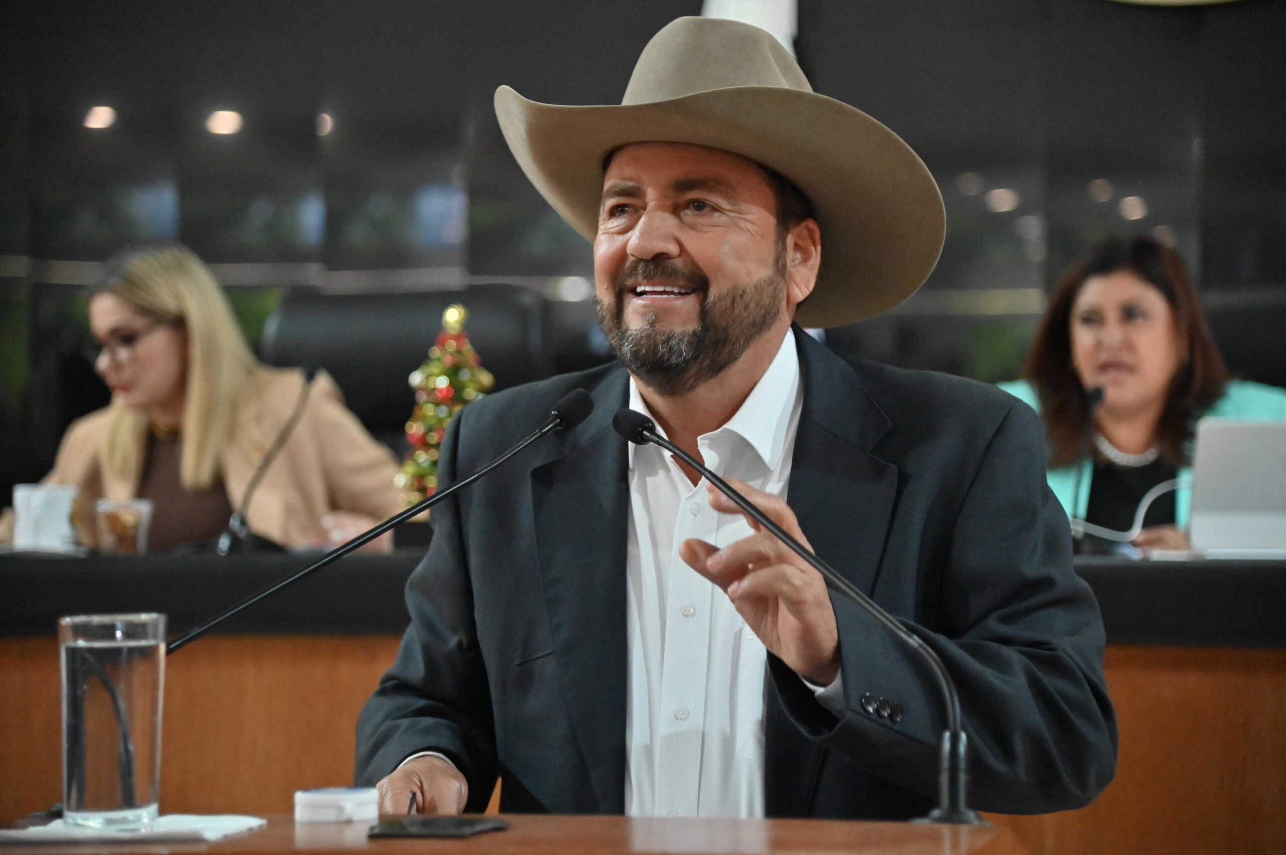 Presentan  reforma constitucional para eliminar candidaturas comunes y bloques de competitividad en BCS