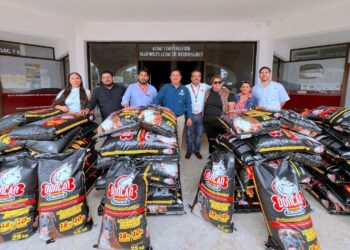Recibe Ayuntamiento de Los Cabos donación de insumos para fortalecer bienestar animal