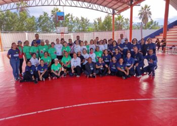 Destaca equipo femenil de cachibol del ISSSTE BCS en encuentro deportivo en Comondú