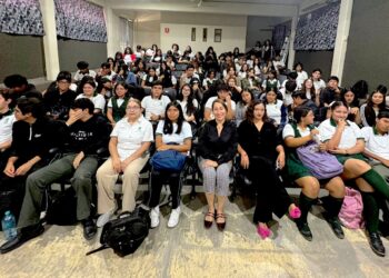 Realizan en Los Cabos encuentro con más de 300 estudiantes para visibilizar derechos de la mujer