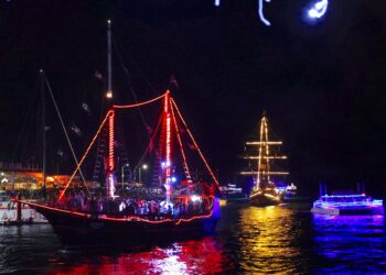 Celebran con éxito el Festival Náutico “Mar y Christmas” en la bahía de Cabo San Lucas