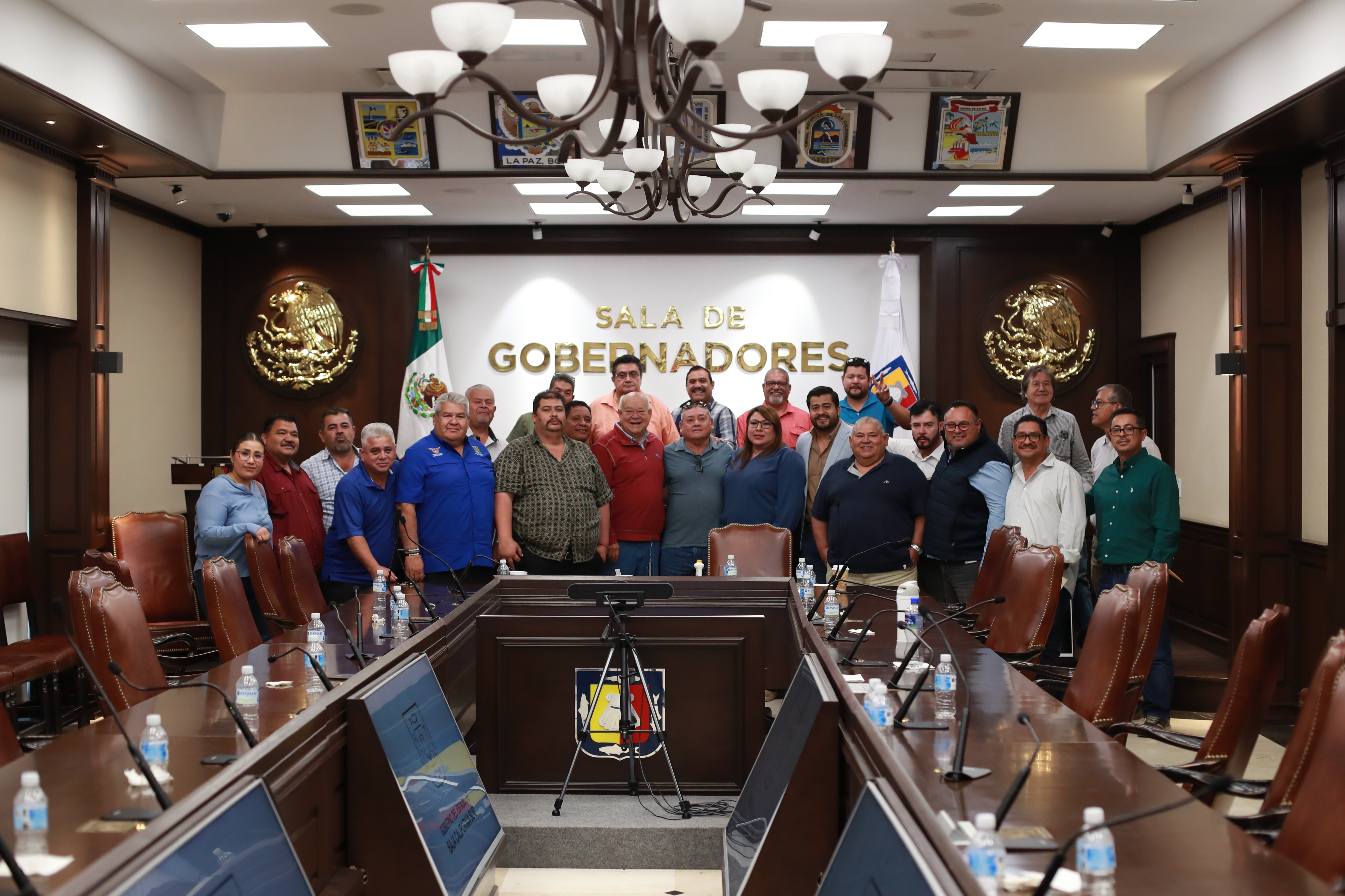 Reafirma Gobernador diálogo y legalidad con transportistas de Los Cabos