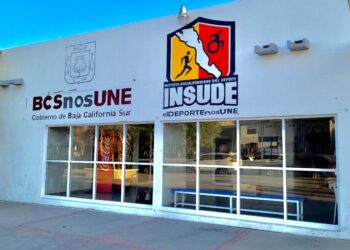 Entrega INSUDE premios económicos del deporte 2025 a atletas y entrenadores