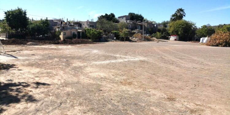 Contará Loreto con campo de fútbol empastado en beneficio de la comunidad