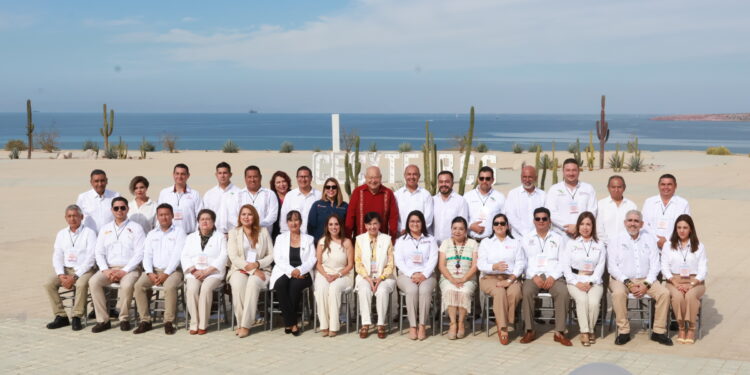 Inaugura gobernador Víctor Castro el II Concurso Nacional CECYTE Chef 2025 en La Paz
