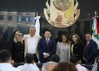 Asiste subsecretario de Enlace Legislativo al cierre de sesiones del Congreso del Estado