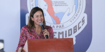 Anuncia Milena Quiroga incremento al bono anual de jubilados y pensionados
