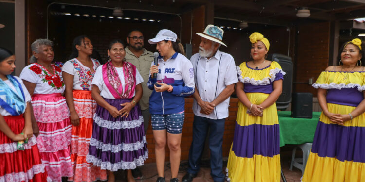 Inaugura Milena Quiroga el nuevo Mercado Étnico en El Esterito