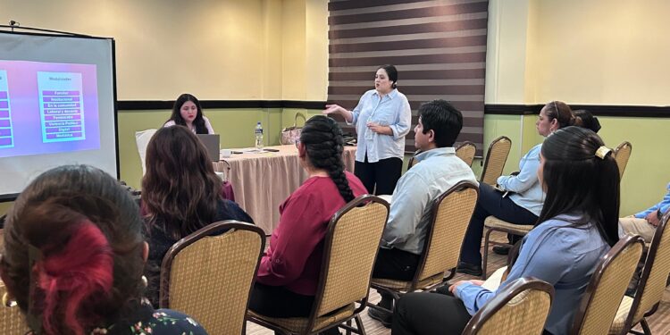 Imparte IMM La Paz capacitación a sector hotelero sobre perspectiva de género