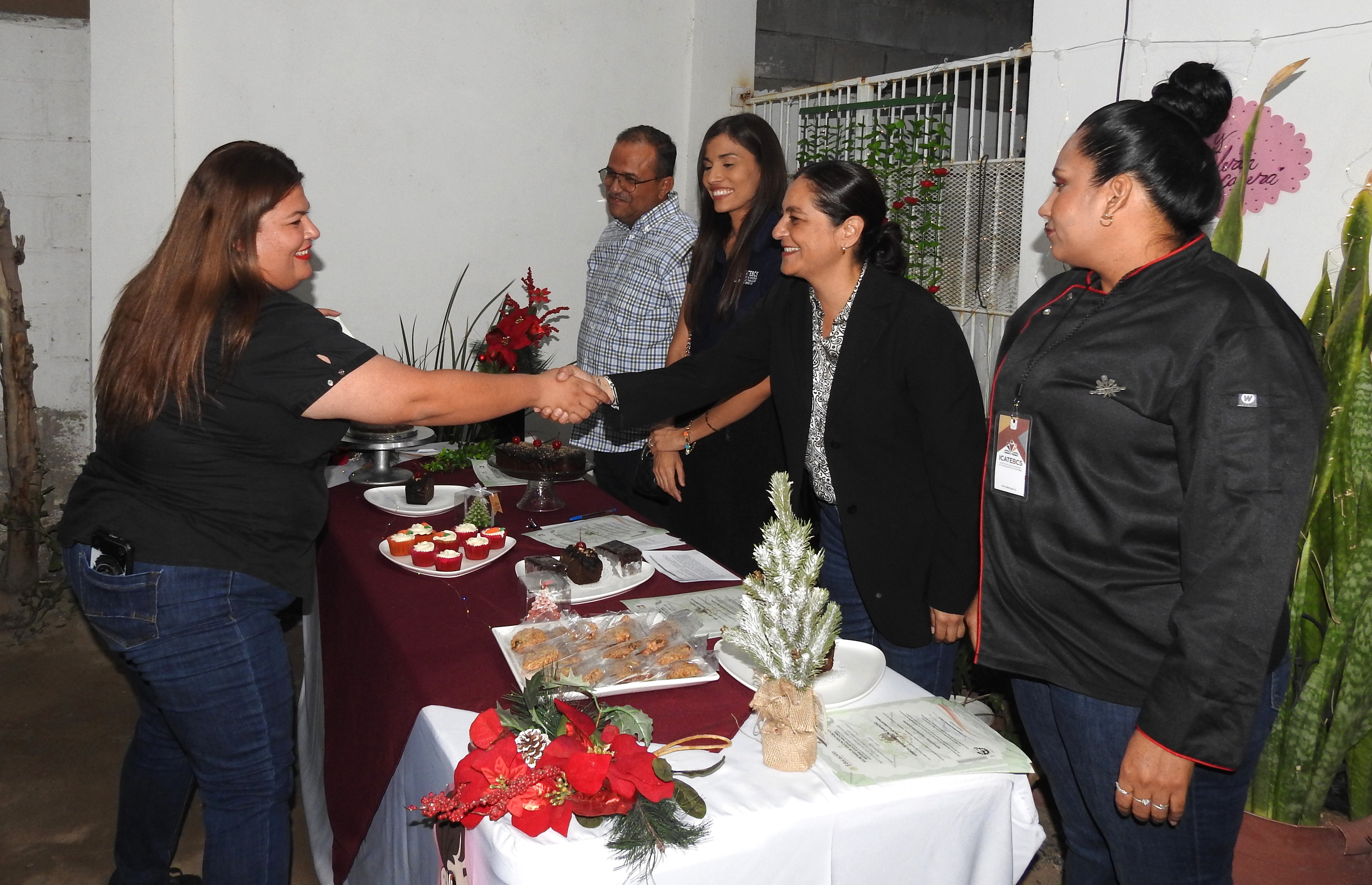 Capacita Ayuntamiento de La Paz a más de 300 personas para el autoempleo