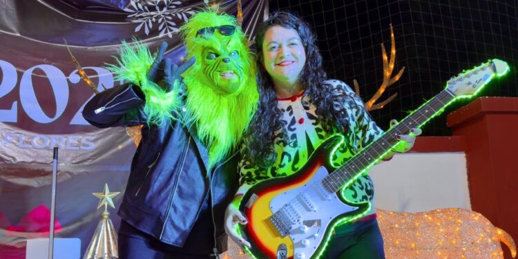 Realizan Gran Posada 2025 en la delegación de Miraflores