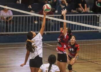 Presenta INSUDE propuesta para que BCS sea sede del regional de básquetbol 5×5, 3×3 y voleibol
