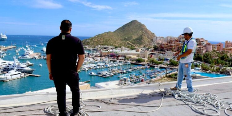 Avanzan trabajos de rehabilitación en el Pabellón Cultural de la República en Cabo San Lucas