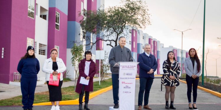INFONAVIT ENTREGA EN MICHOACÁN LAS PRIMERAS VIVIENDAS DEL BIENESTAR DE ESE ESTADO