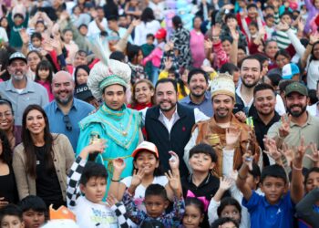 Emotiva celebración de Día de Reyes en Cabo San Lucas