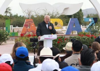Inician obras de construcción de un nuevo camellón en La Paz