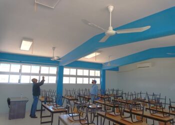 Rehabilita SEP capacidad eléctrica en 53 escuelas de BCS durante 2025