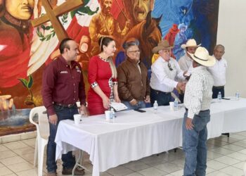Gobierno de BCS refuerza el sector pecuario con la entrega de más de 5 mil títulos ganaderos