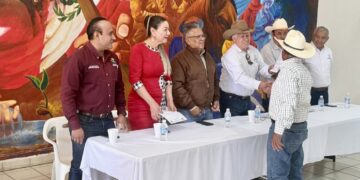 Gobierno de BCS refuerza el sector pecuario con la entrega de más de 5 mil títulos ganaderos