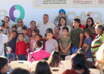 Celebra GAB de la Secretaría General de Gobierno convivencia por el Día de Reyes en la colonia La Pasión