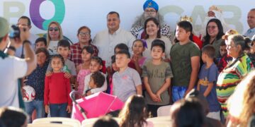 Celebra GAB de la Secretaría General de Gobierno convivencia por el Día de Reyes en la colonia La Pasión