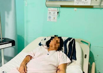 ⛔️ OTRA DEL  ISSSTE BCS: MIENTRAS PACIENTES SUFREN, ARTURO MORELL POSA PARA LA FOTO