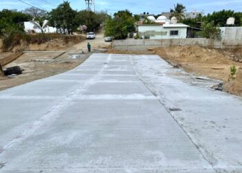Avanza al 70% pavimentación integral de la calle Tabachines en la colonia Las Veredas, en San José del Cabo