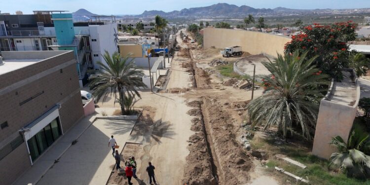 Avanza pavimentación integral de Camino El Tezal en Cabo San Lucas