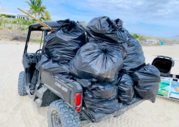 Se retiraron más de mil 327 toneladas de residuos en playas de Los Cabos durante 2025