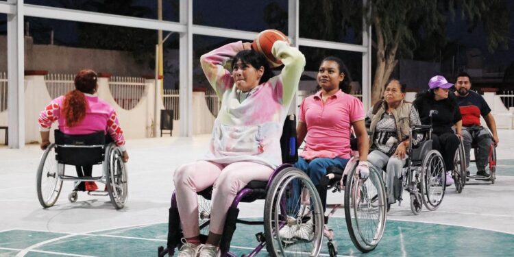 “Comunidad sobre Ruedas” llega a colonias de Los Cabos para fortalecer inclusión