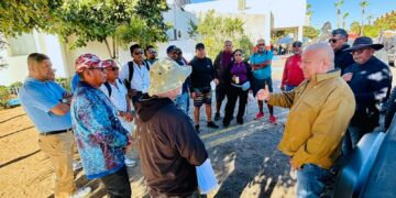 Acuerdan establecer mesa de trabajo para regularizar actividad en Marina de Cabo San Lucas